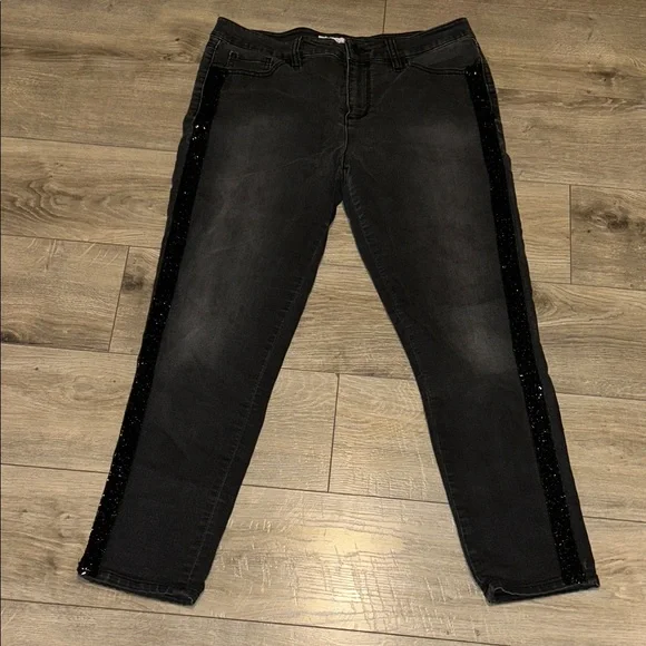 Libby Edelman Black Straight Leg Jeans with Sequin Trim - Picture 3 of 13